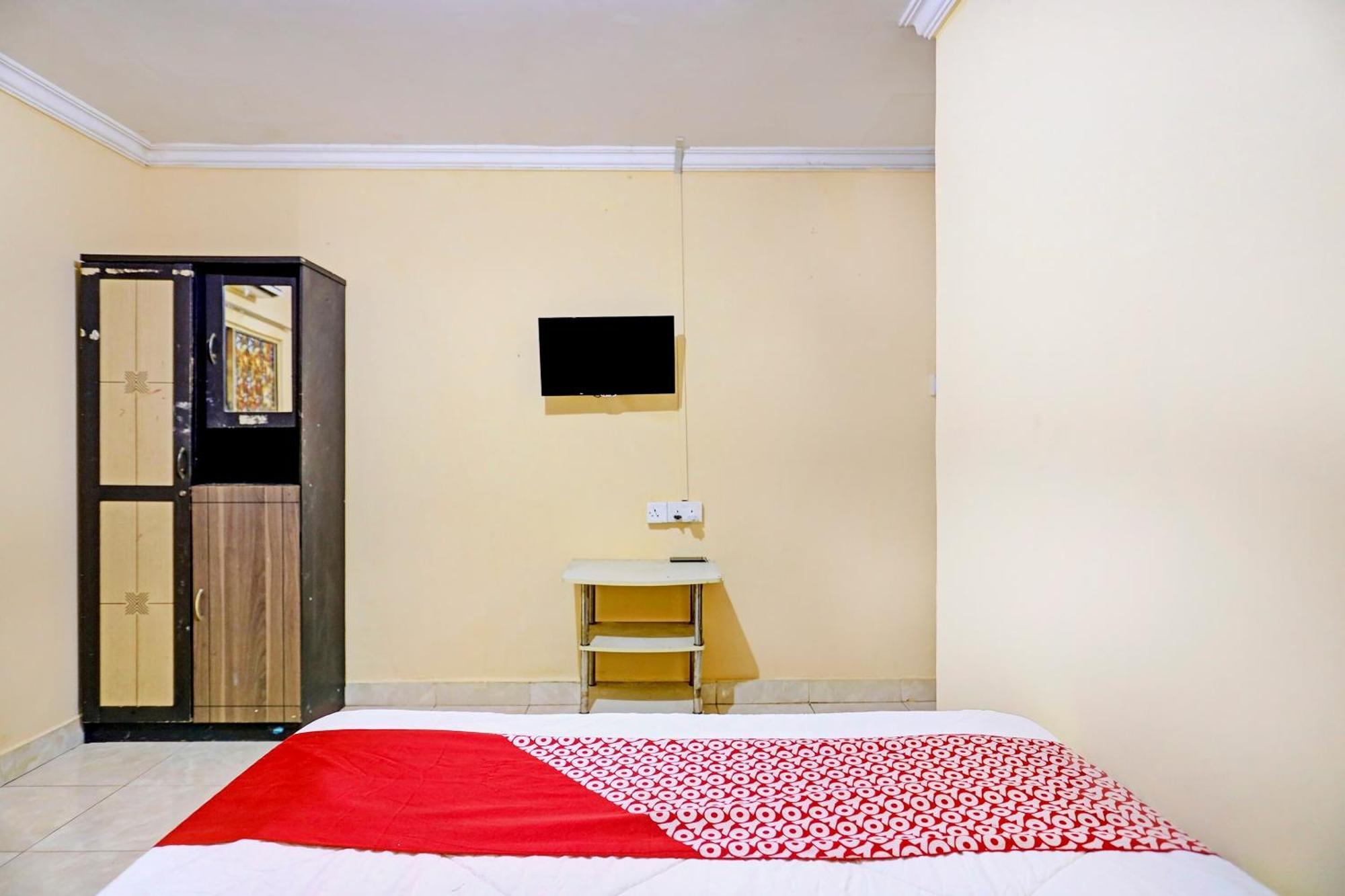 Oyo 92334 Abi Manyu Syariah Hotel นาโกยา ภายนอก รูปภาพ