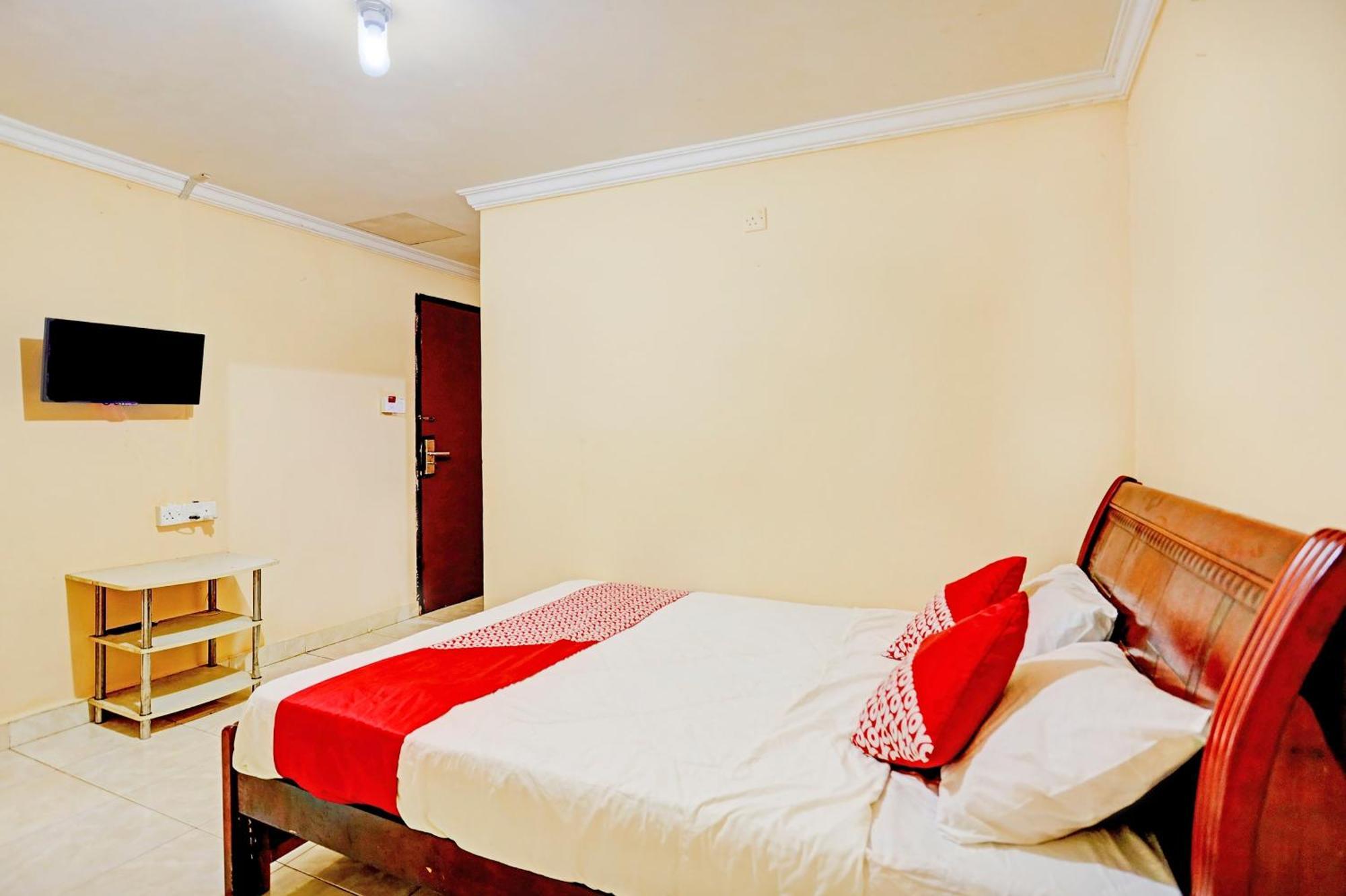 Oyo 92334 Abi Manyu Syariah Hotel นาโกยา ภายนอก รูปภาพ